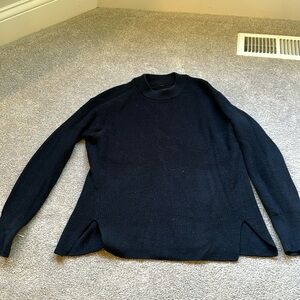 Lululemon black sweater